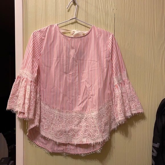 Lace-trimmed blouse - Picture 1 of 3